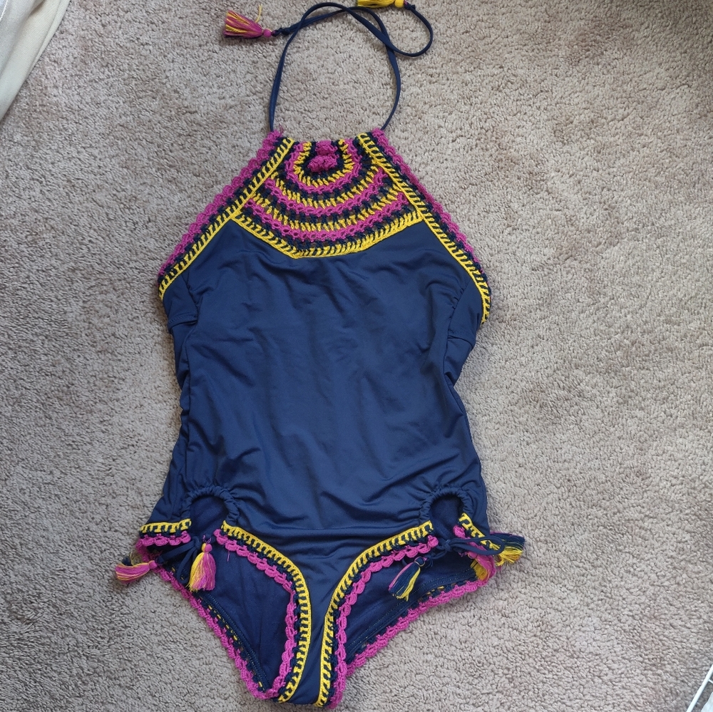 Becca one piece swimsuit S